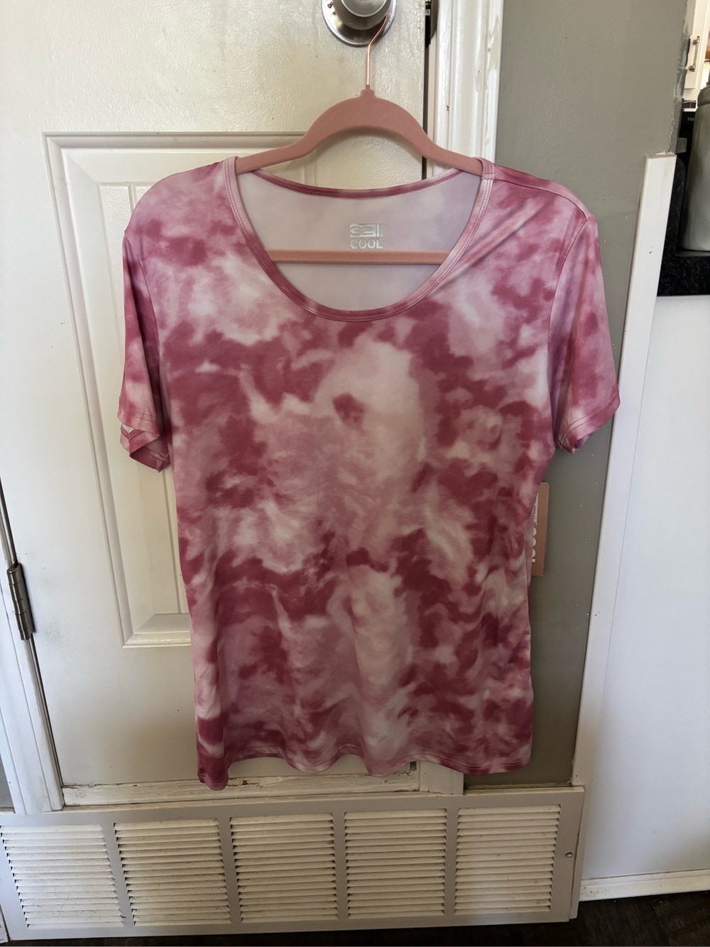 Women’s 32 Degrees Cool Tshirt Size XL New